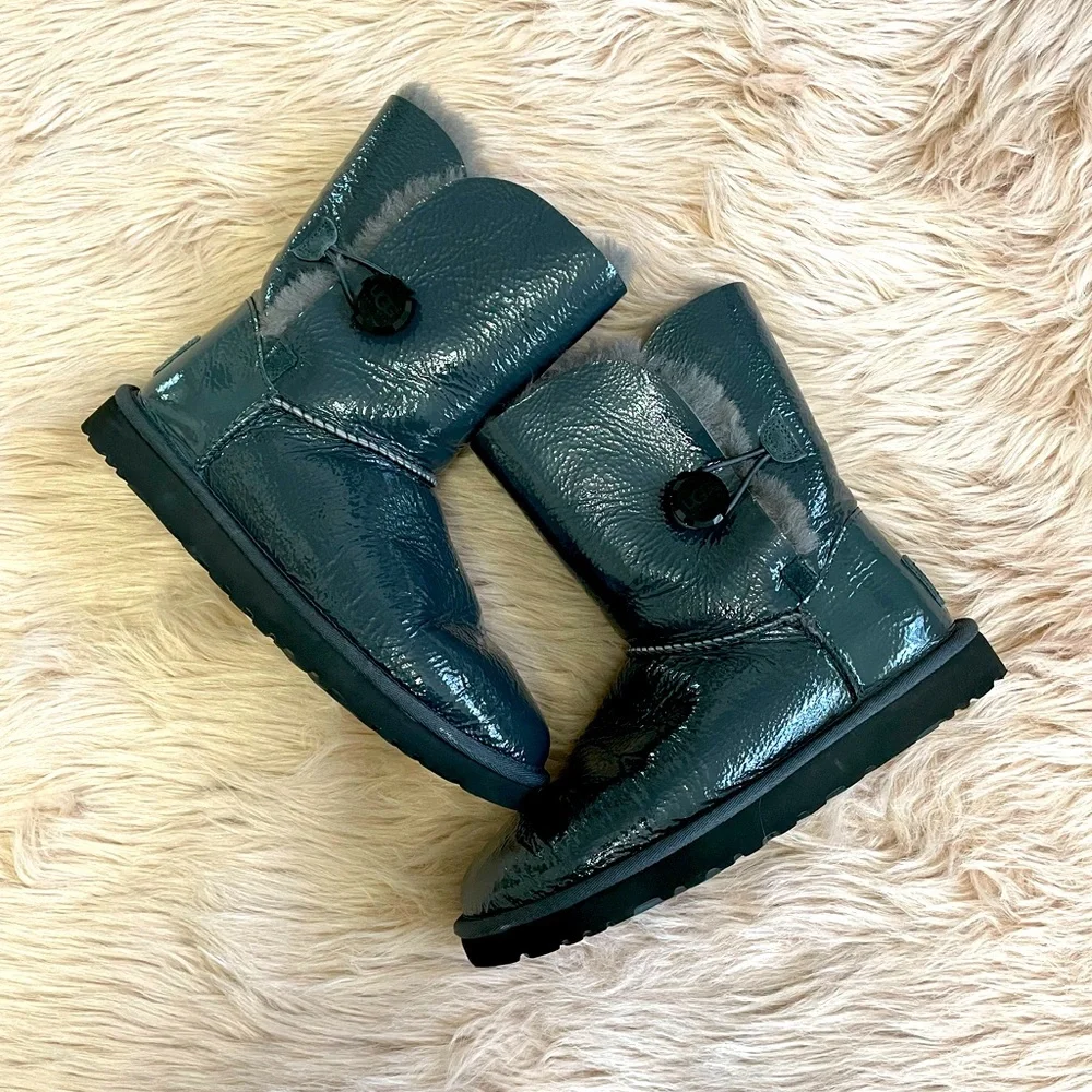 UGG W Bailey Button Mirage Boots - Picture 1 of 5